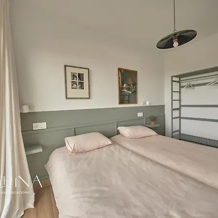 Flores Del Mar, A Un Paso De Comillas