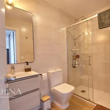 Flores Del Mar, A Un Paso De Apartamento Comillas