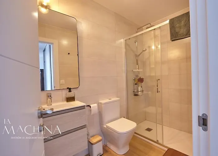 Flores Del Mar, A Un Paso De Appartement Comillas