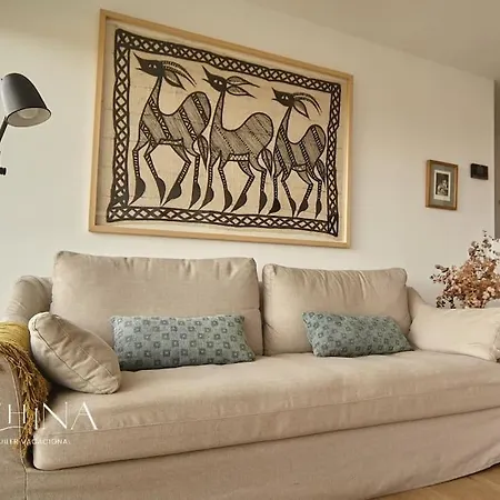 Flores Del Mar, A Un Paso De *