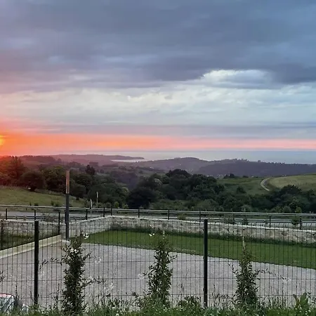 Flores Del Mar, A Un Paso De *